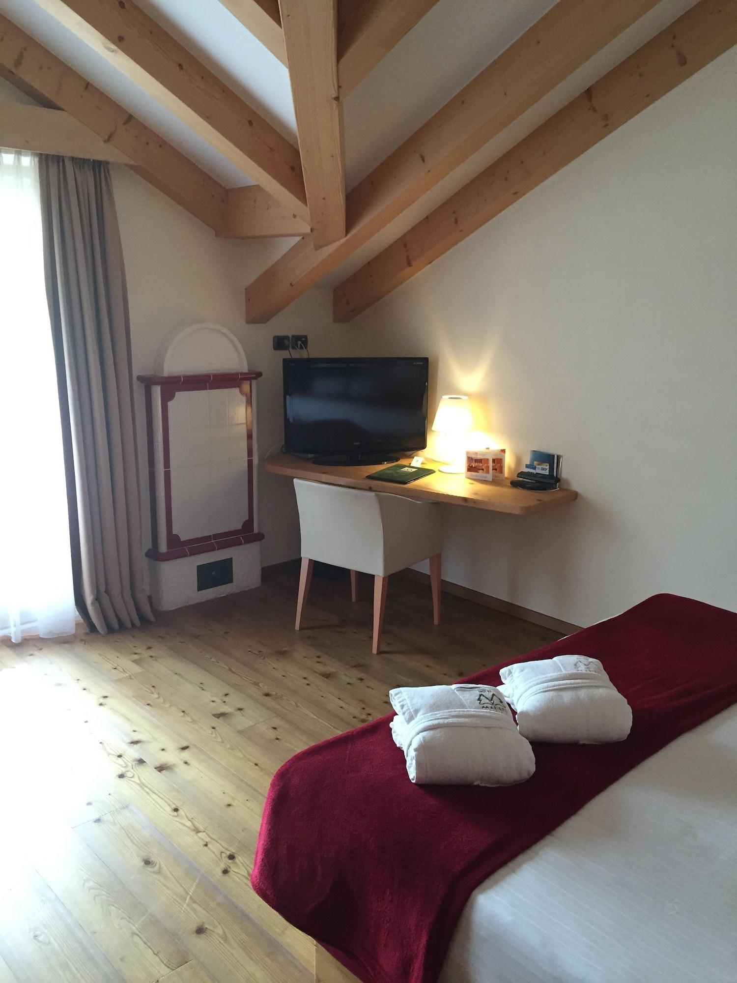 Maribel Hotel Madonna di Campiglio Exterior photo